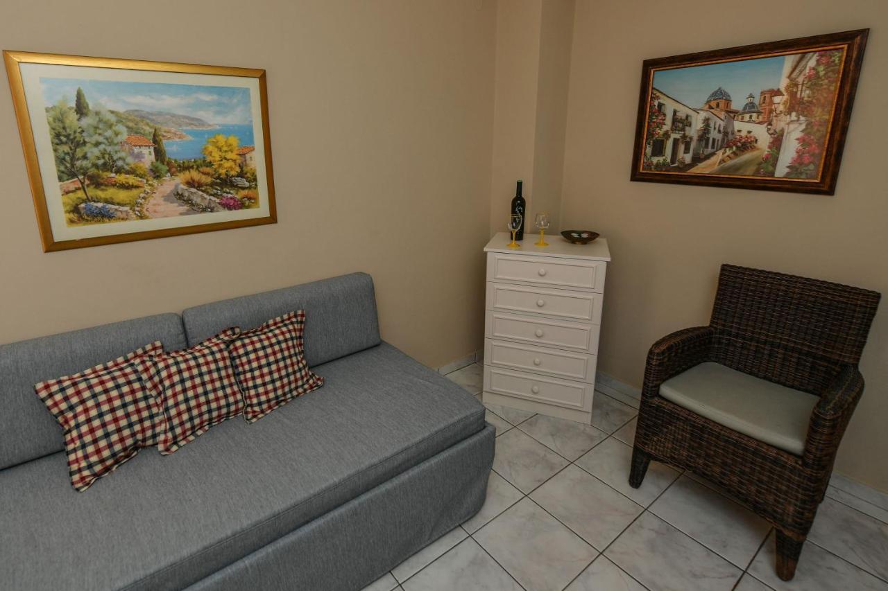 Lida Apartments Kalamata Exterior foto